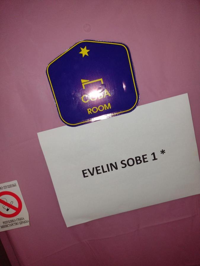 바츠카토폴라 Evelin Sobe 아파트 외부 사진